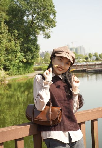 19唐苏铃 19唐苏铃