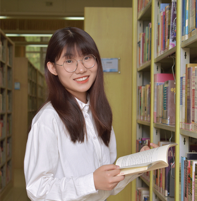 图书馆_龙子晴 图书馆_龙子晴