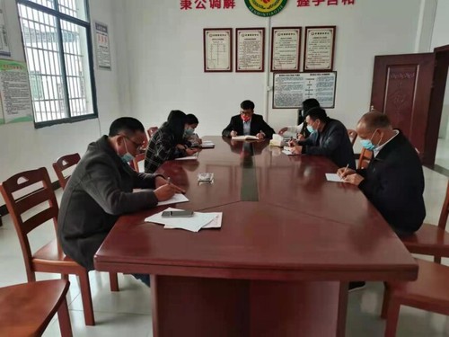 拼搏在线(中国)唯一官方网站驻邑口村工作队:硬核担当扛在肩,防疫战场冲在前